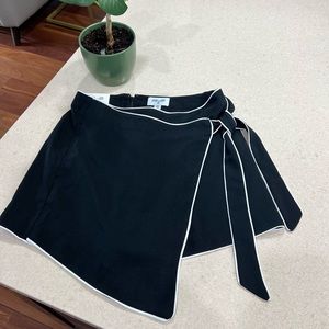 Diane von furstenberg XS Skort NWT